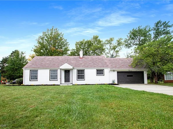 3730 Beacon Dr, Beachwood, OH 44122