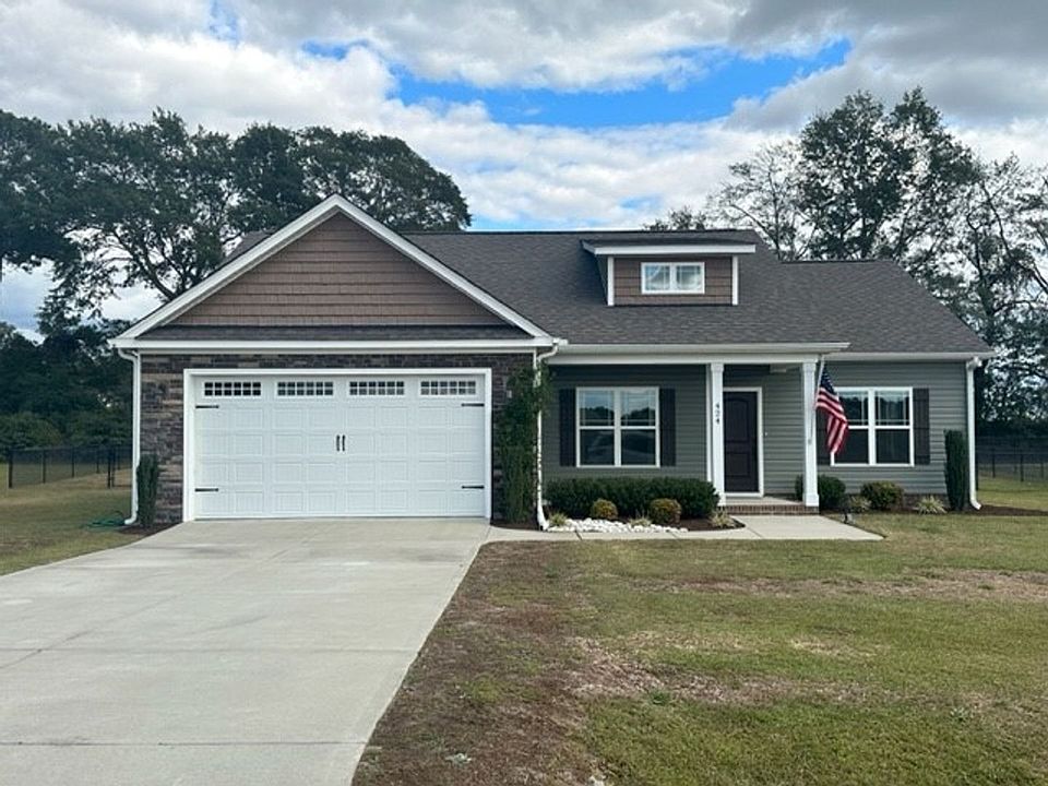 1st image of 424 Willow Pond Dr