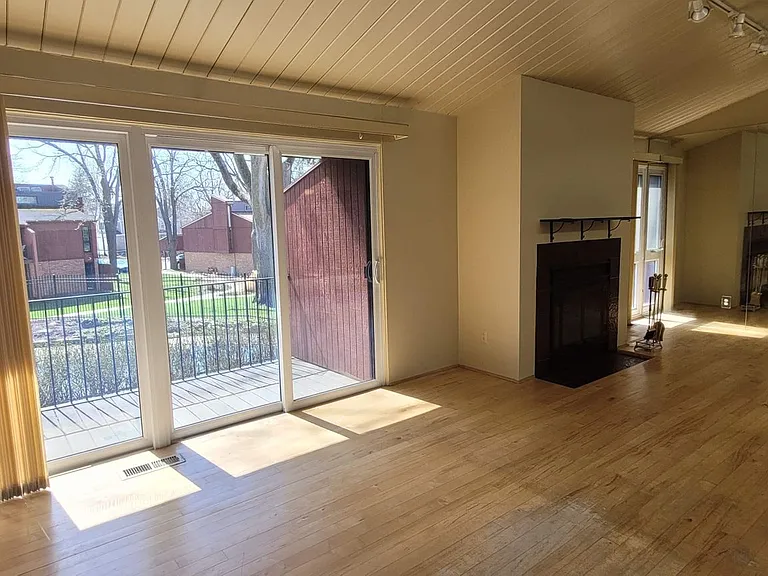 2403 Packard St #36 — Photo 3