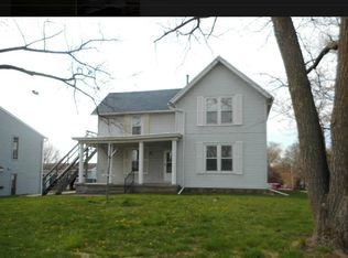 930 W 1st St #1, Cedar Falls, IA 50613