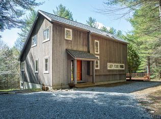 14 Adirondack Ct, Porter Corners, NY 12859