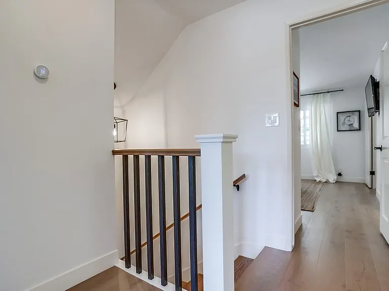 Martha St — Photo 16