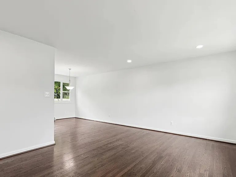 5522 Lanham Way — Photo 13