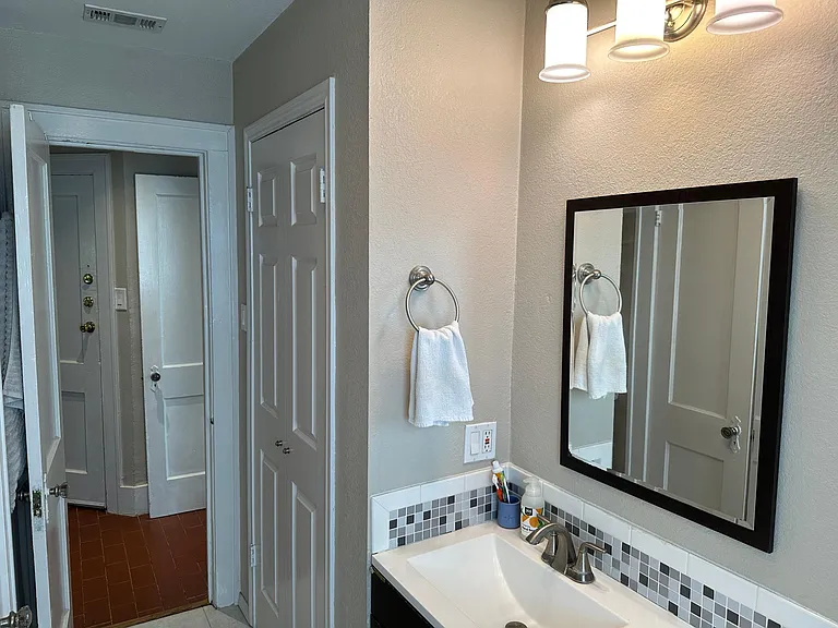 1236 W Bell St #3 — Photo 14