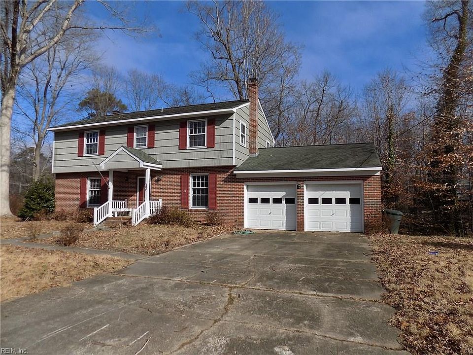 1st image of 10 Poindexter Pl