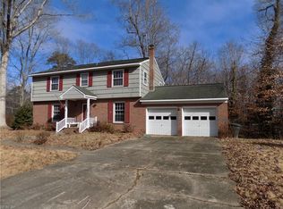 10 Poindexter Pl, Newport News, VA 23606