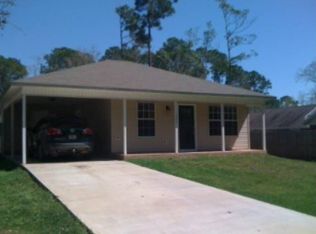 1825 S 7th St, Ocean Springs, MS 39564