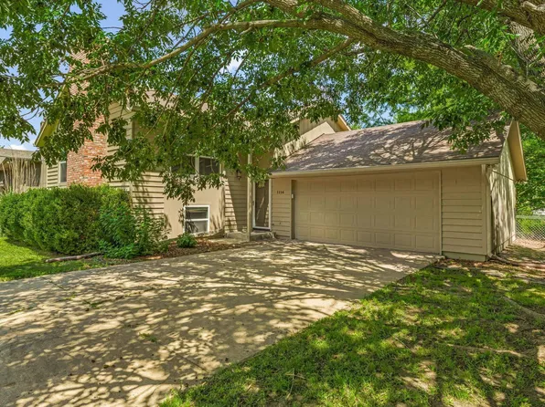 1114 SW Belle Ave, Topeka, KS 66604