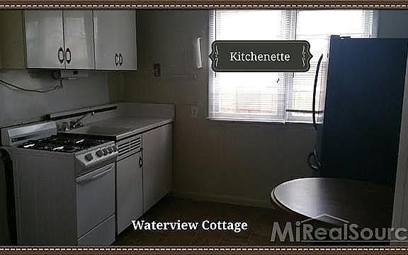 5th image of 1801 River Road