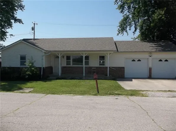 15 W 26th St, Chanute, KS 66720