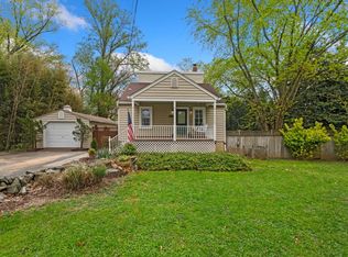 7036 Warfield Rd, Gaithersburg, MD 20882