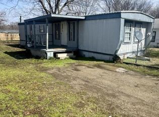 613 W Knisley Ave, Checotah, OK 74426