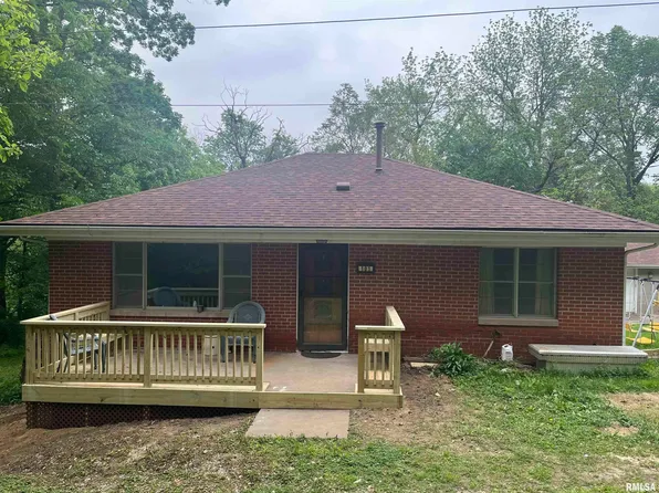 101 S Segler Ln, Peoria, IL 61607