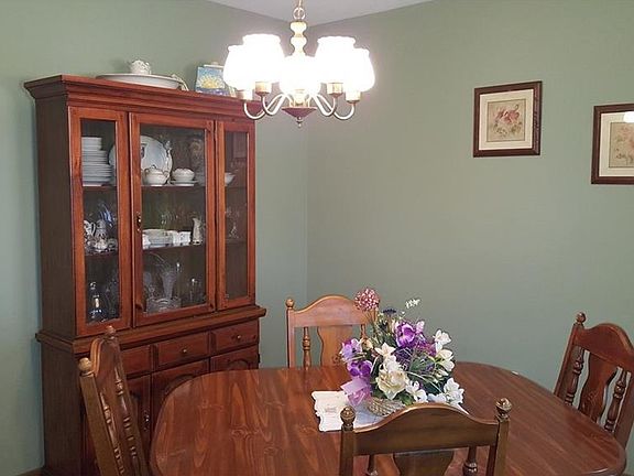 5th image of 518 Hazelhurst St