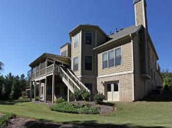 2nd image of 208 Fernwood Pl