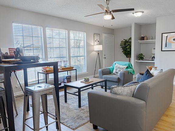 3rd image of 625 S Montgomery St #28-532805