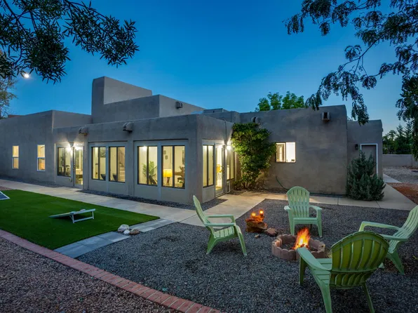 6425 Guadalupe Pl NW, Los Ranchos De Albuquerque, NM 87107