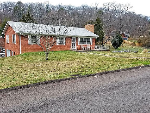 2nd image of 1101 Pilleaux Dr