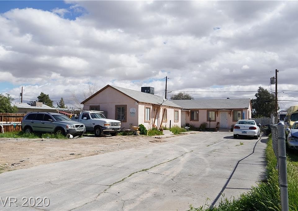 2nd image of 2030 McCarran St
