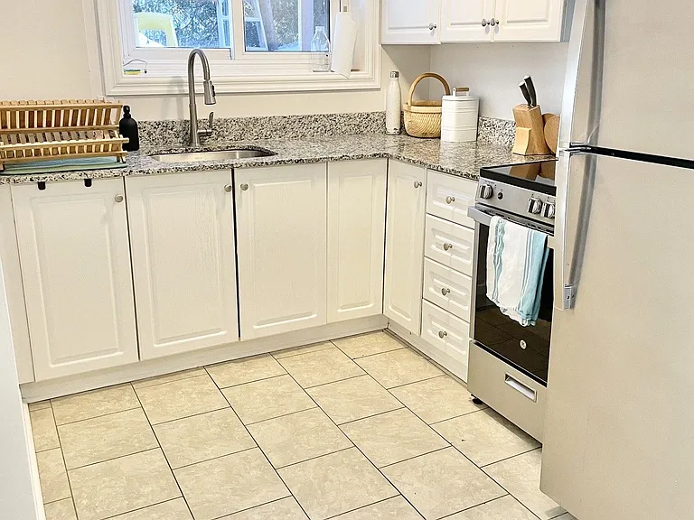 847 Ivanhoe Ave #3 — Photo 5