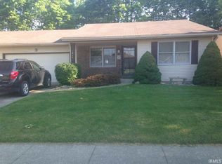 1917 E Farnsworth Dr, South Bend, IN