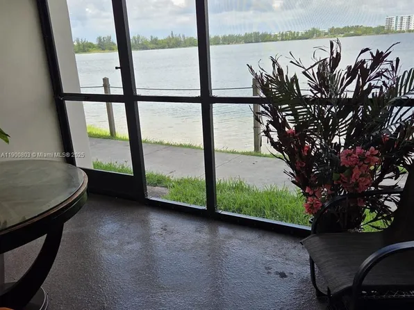 116 Lake Emerald Dr APT 109, Oakland Park, FL 33309