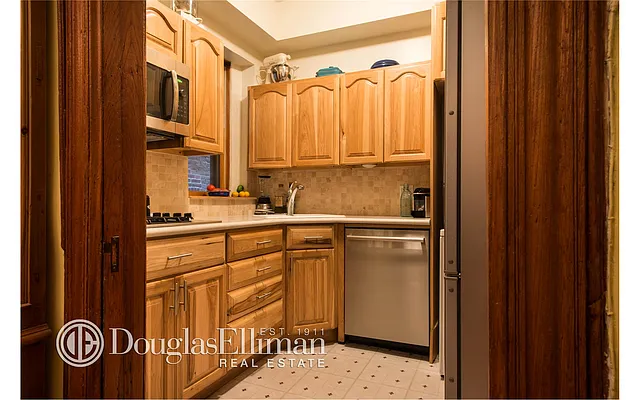 Sold by Douglas Elliman | media 13