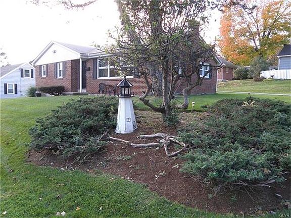 3rd image of 245 Greenwood Ave