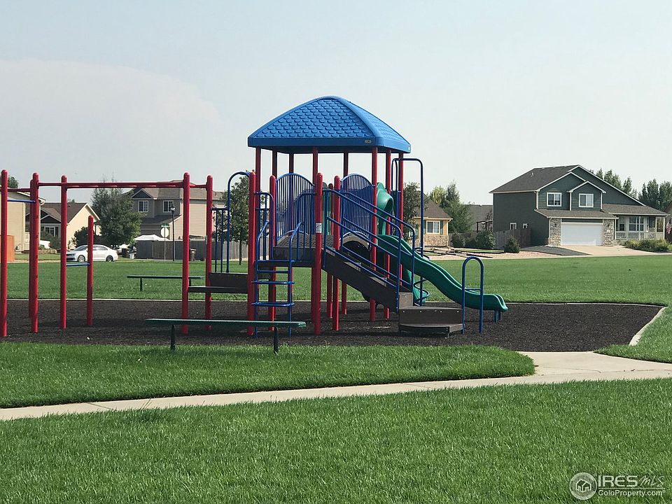 2nd image of 90 Grays Ln