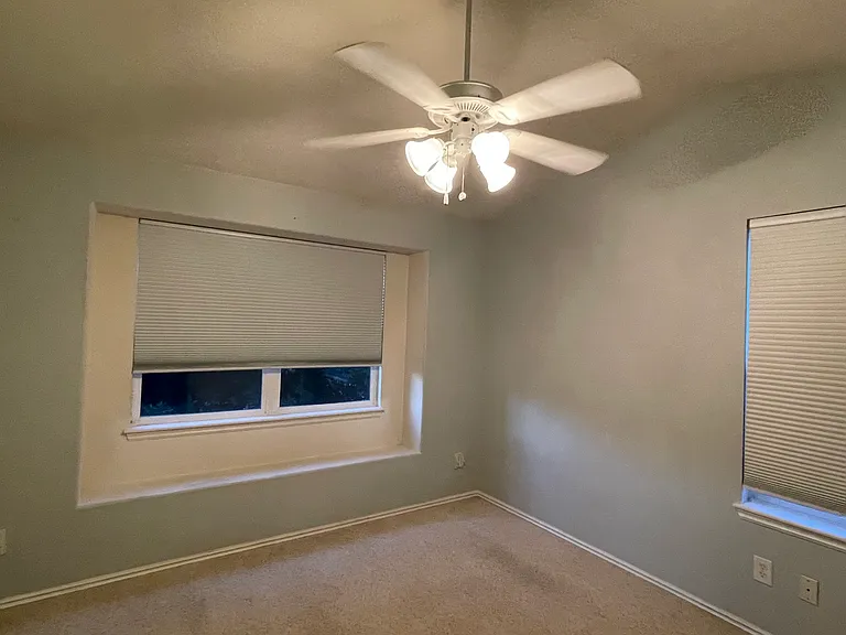 2588 E 116th Ave — Photo 32