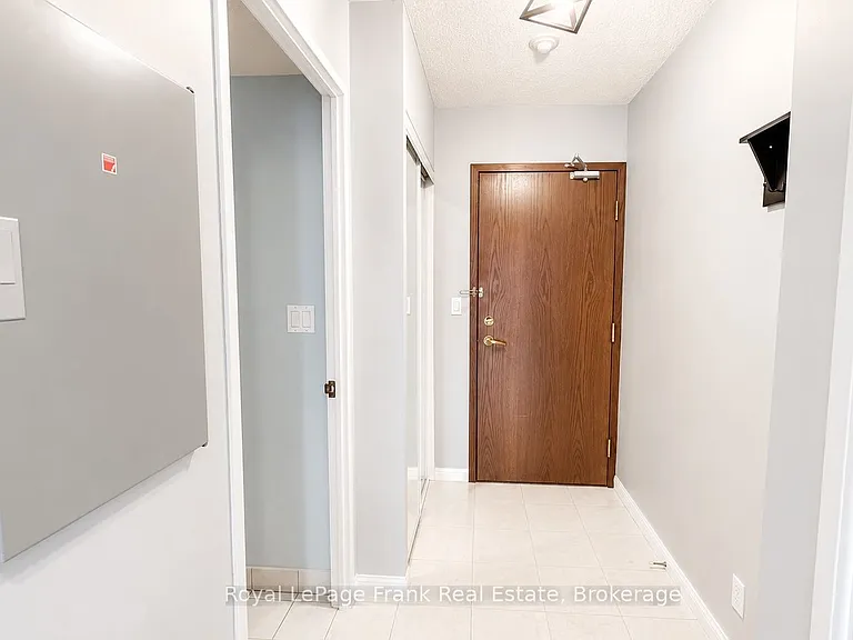 1 Lee Centre Dr #1002 — Photo 8