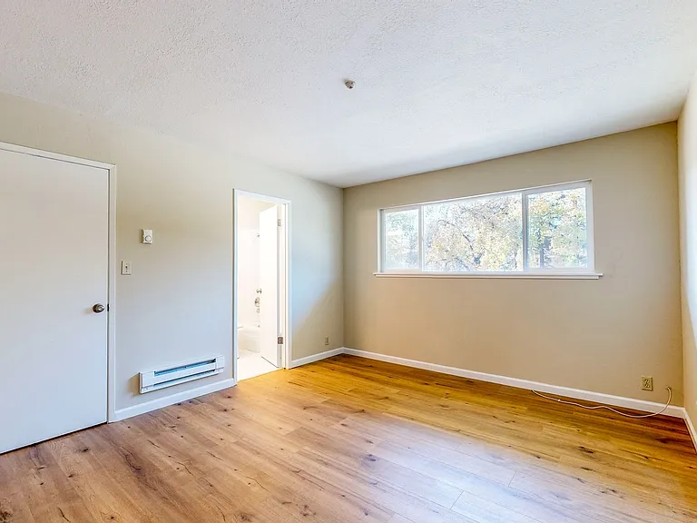 791 E Cotati Ave — Photo 10