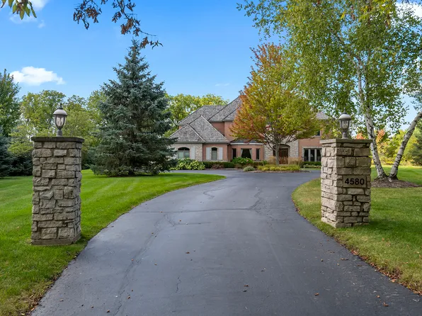 4580 Pamela Ct, Long Grove, IL 60047