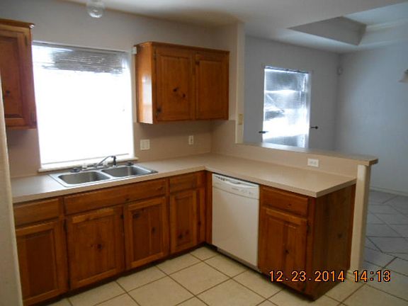 3rd image of 2621 Grand Isle Cir