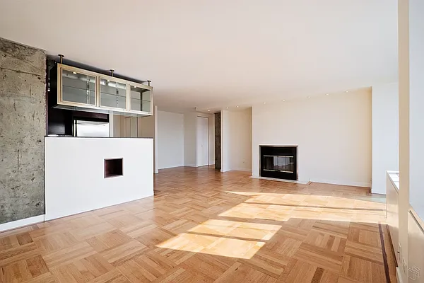 Rented by Halstead Real Estate | media 21