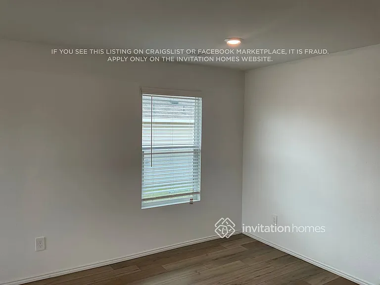 3220 Crestone Dr — Photo 5