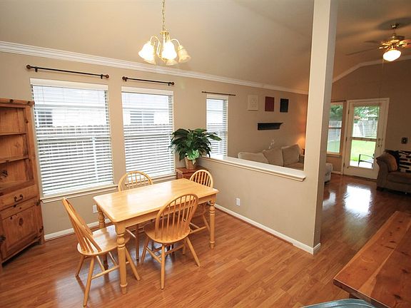 5th image of 102 Cotton Creek Way