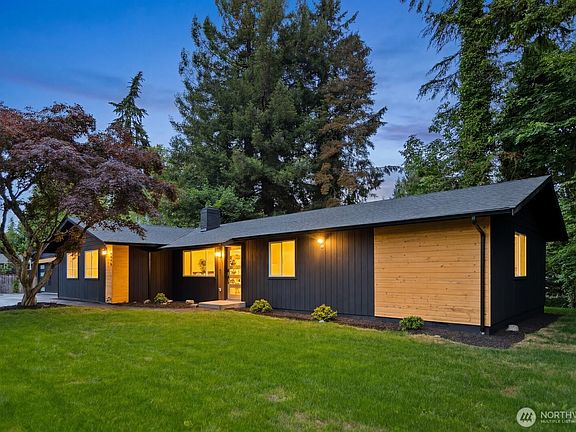 4th image of 2420 236th Street SW