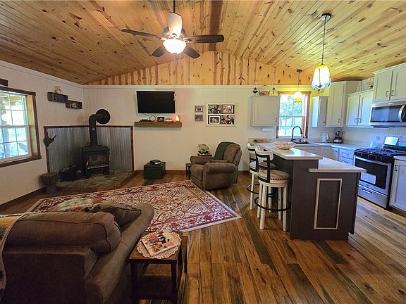 5th image of 1825 County Road 323