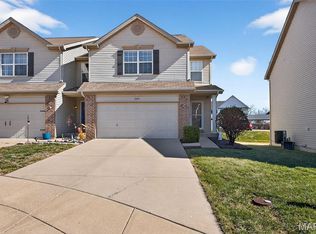 263 Shady Rock Ln, O'Fallon, MO 63368