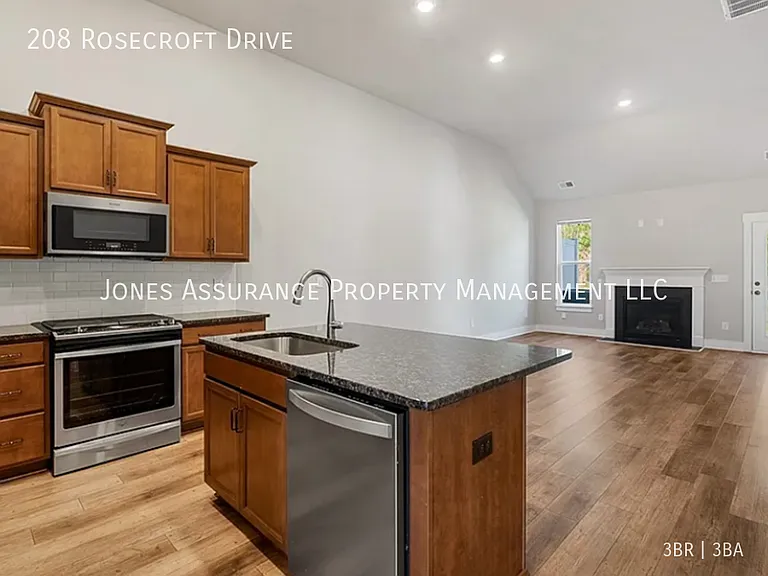 208 Rosecroft Dr — Photo 8