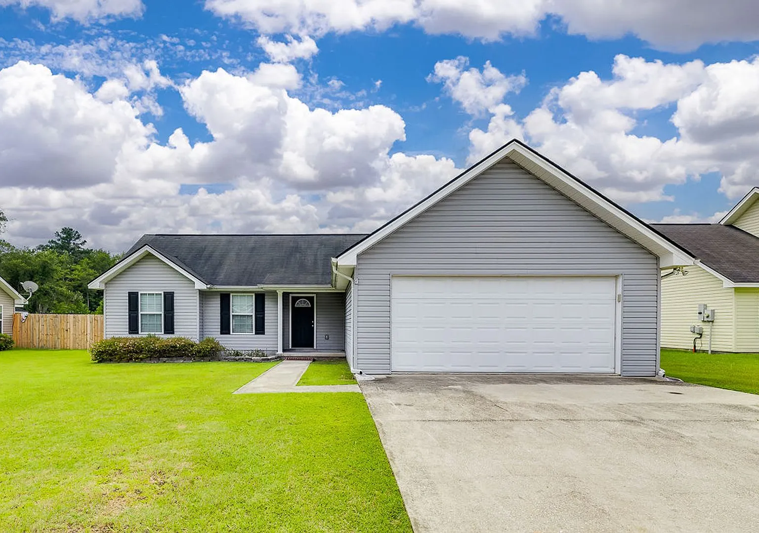 Freshly Updated 3-Bedroom Home with Large Fenced Backyard in Guyton! — Photo 1
