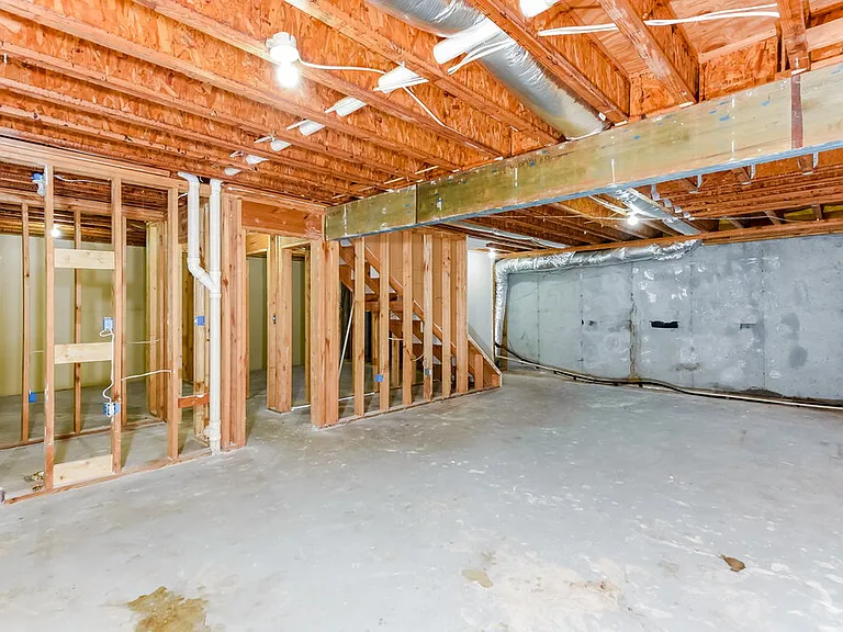 185 Overlook Dr — Photo 17