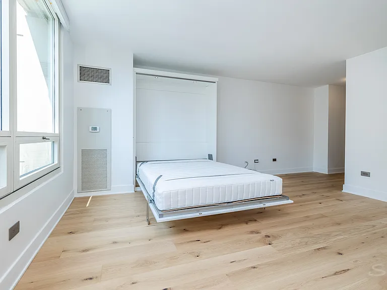 33 W Ontario St #31D — Photo 31