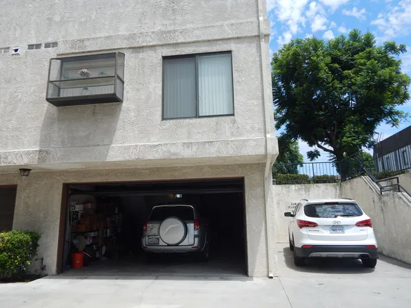 11754 206th St #6, Lakewood, CA 90715