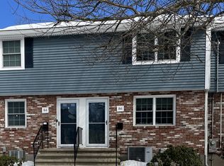 86 Durham Rd #86, Dedham, MA 02026