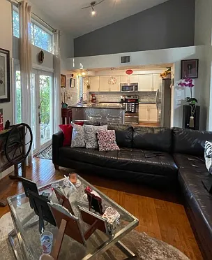 10157 NW 4th St — Photo 3