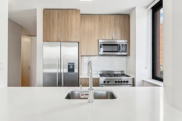 Rented by Greystar | media 5