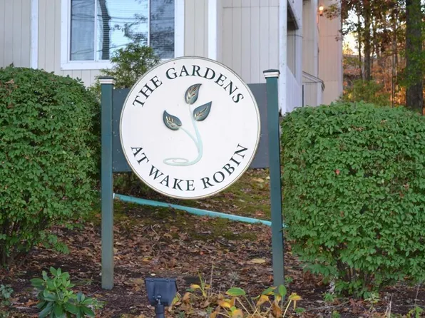 7 Wake Robin Rd Unit 308, Lincoln, RI 02865