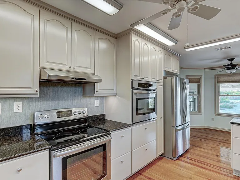 800 County Road 117 — Photo 21